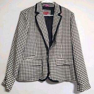 Stylish Black and White Houndstooth‎ Women's Blazer Sz 18